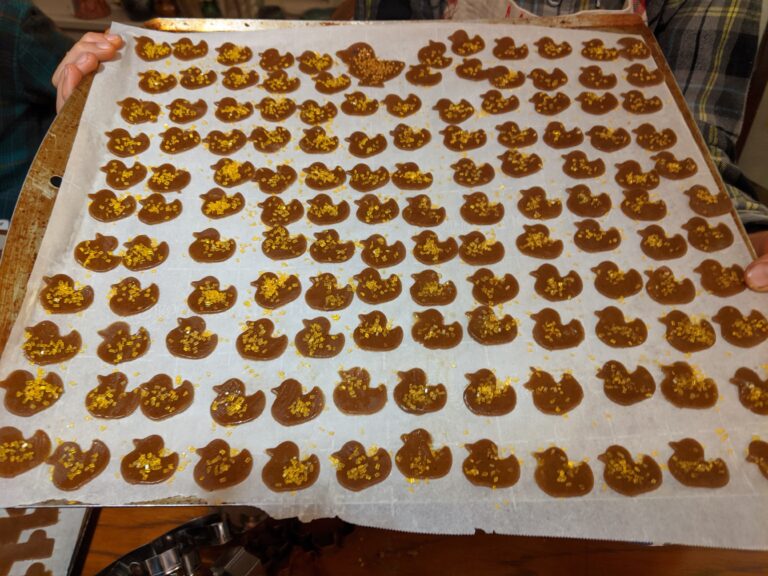 Latvian School of Chicago piparkūku working bee